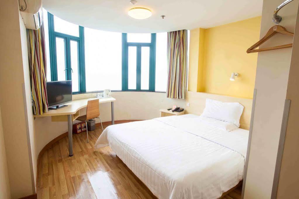 7Days Inn Guiyang Normal University Exterior foto